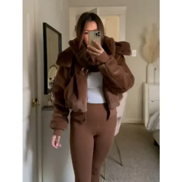 Alo Yoga Foxy Fur Jacket Espresso Brown S - Picture 3 of 9